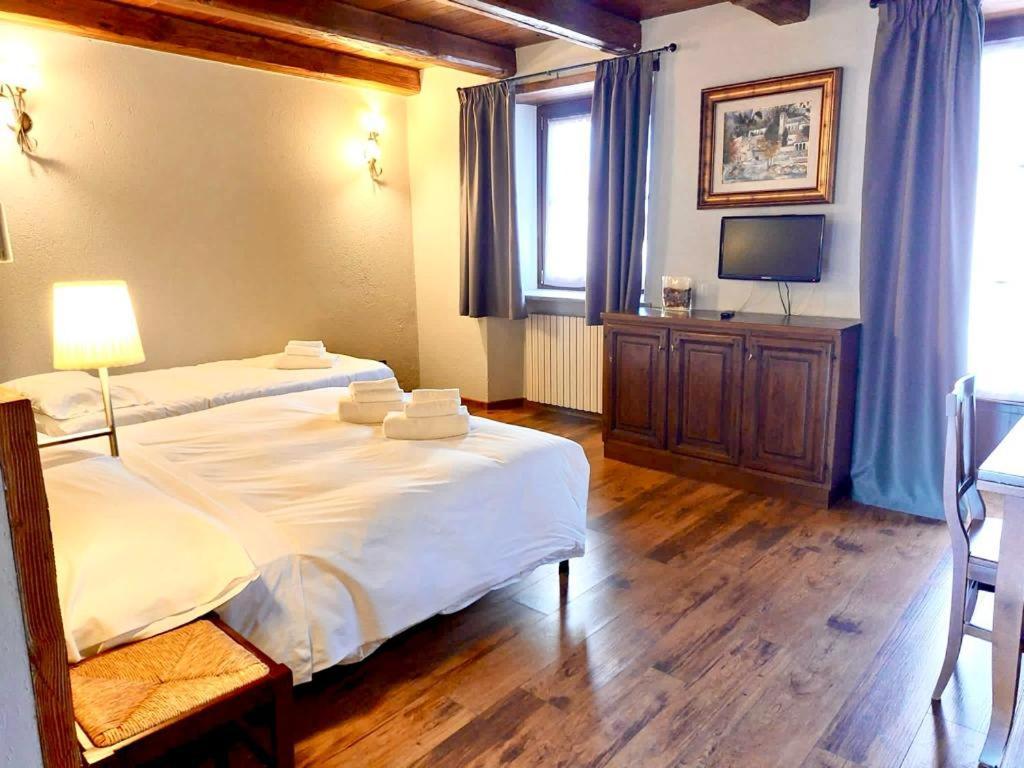 Residence Du Commerce Oulx Kültér fotó